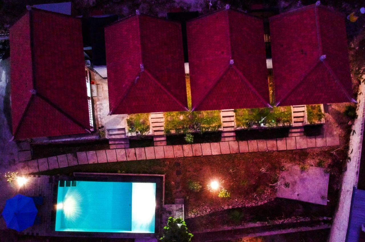 Kampuak Cottages Sakti Bagian luar foto